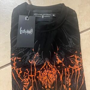 Breathe Divinity black & orange shirt Size M